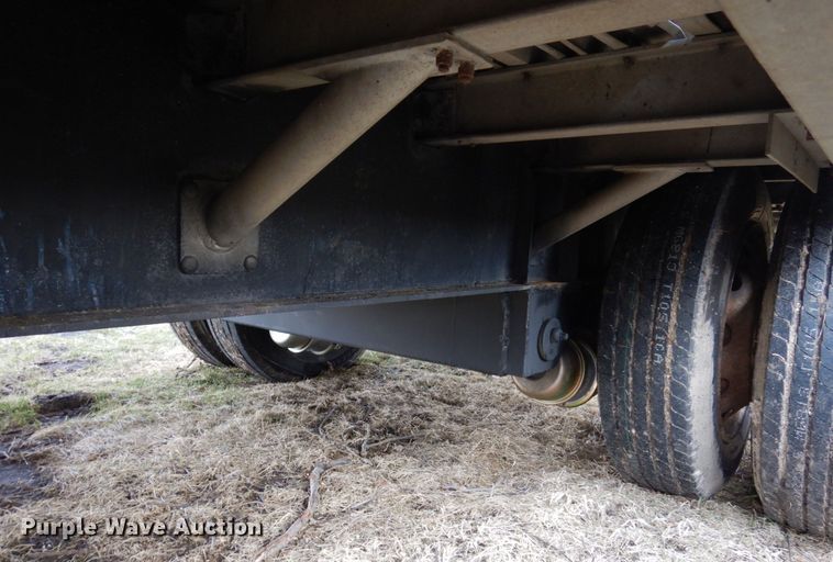 image for item IM9881 2004 Wilson  drop deck trailer