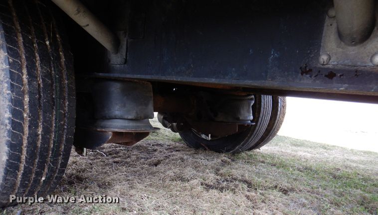 image for item IM9881 2004 Wilson  drop deck trailer