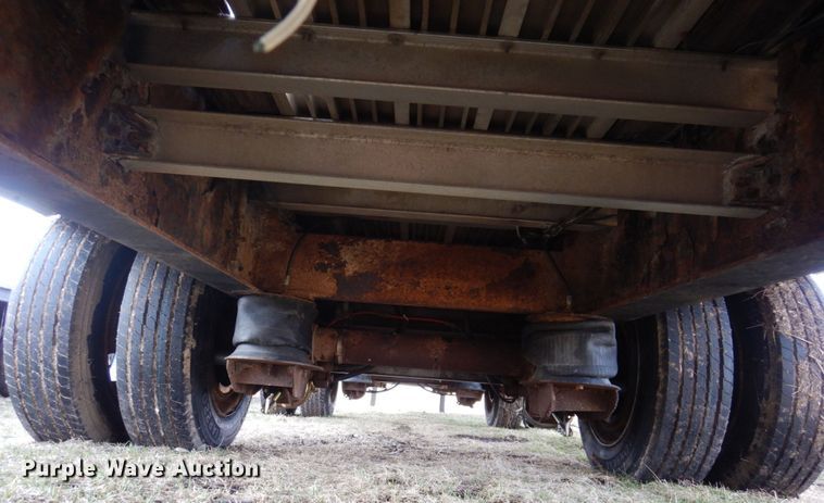 image for item IM9881 2004 Wilson  drop deck trailer