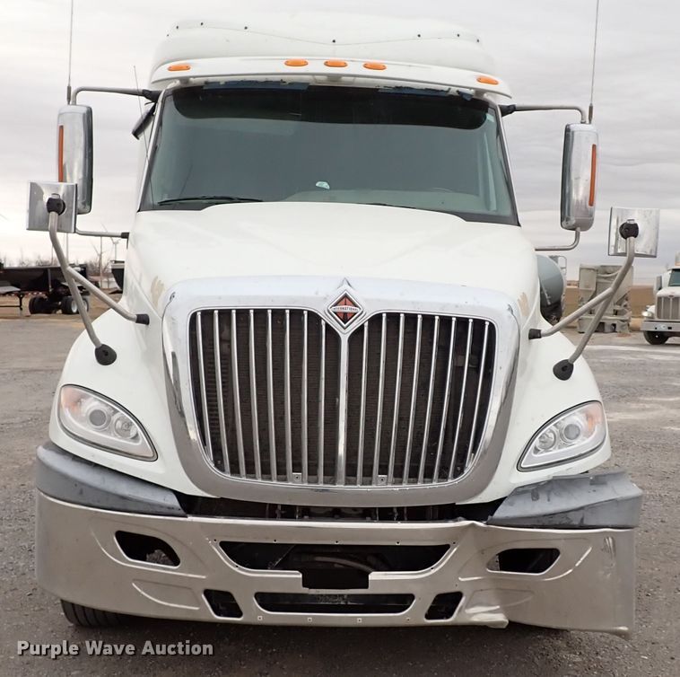 image for item IS9398 2012 International ProStar  semi truck