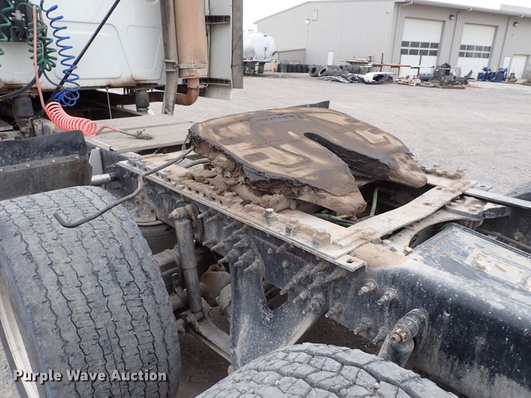 image for item IS9398 2012 International ProStar  semi truck