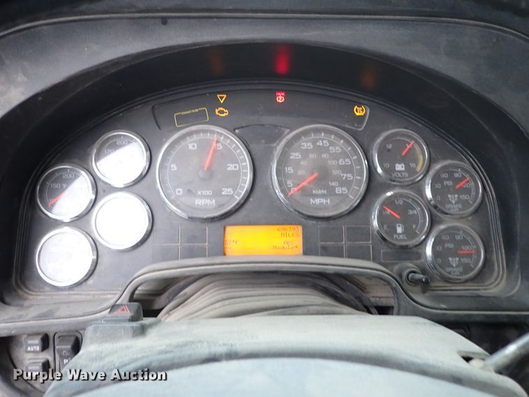 image for item IS9398 2012 International ProStar  semi truck