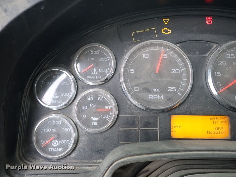 image for item IS9398 2012 International ProStar  semi truck