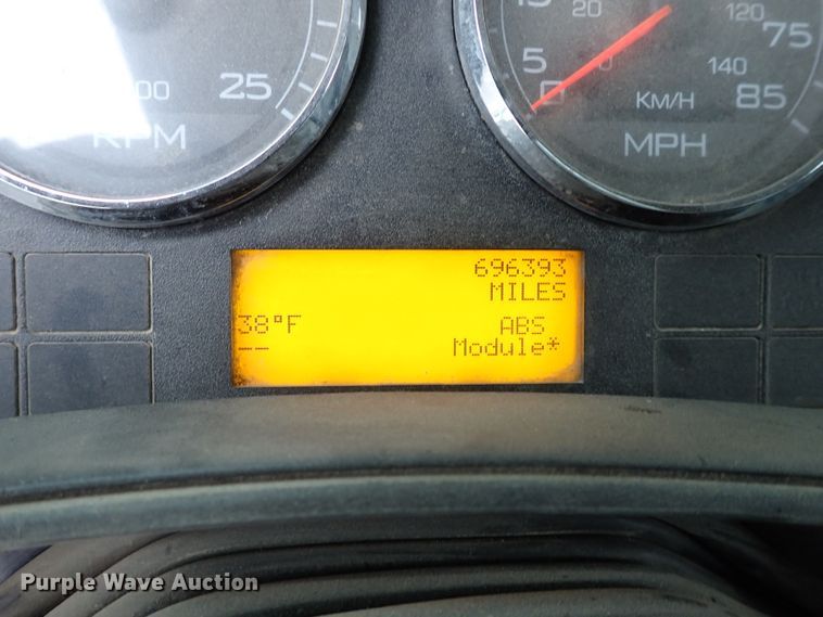 image for item IS9398 2012 International ProStar  semi truck