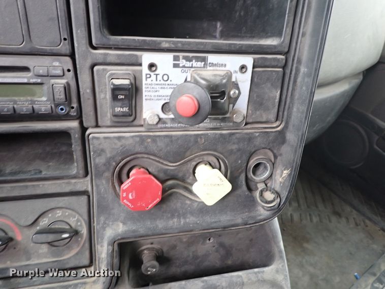 image for item IS9398 2012 International ProStar  semi truck