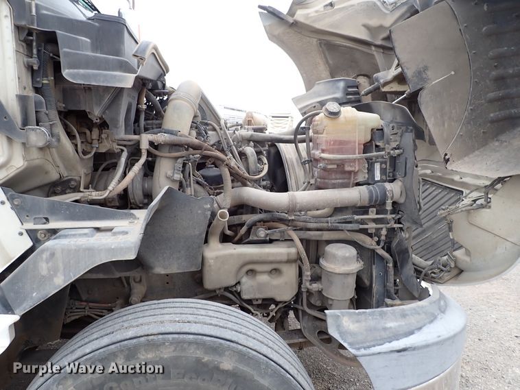 image for item IS9398 2012 International ProStar  semi truck