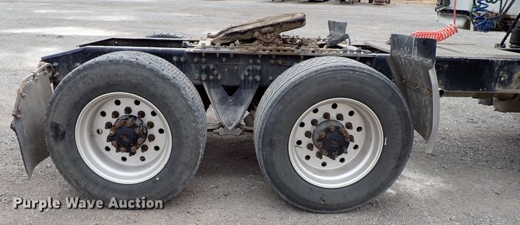 image for item IS9398 2012 International ProStar  semi truck