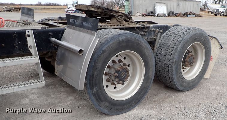 image for item IS9398 2012 International ProStar  semi truck