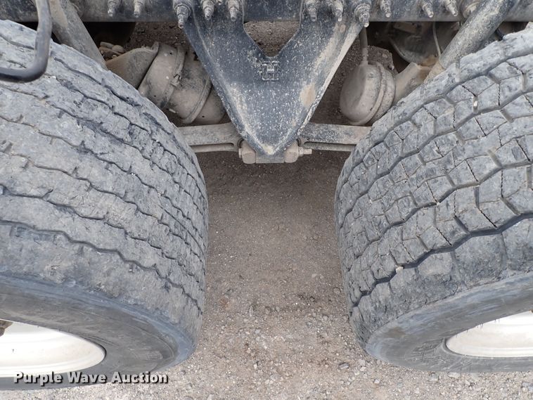 image for item IS9398 2012 International ProStar  semi truck