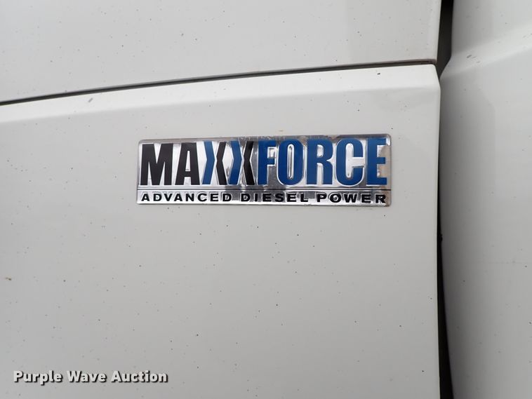 image for item IS9398 2012 International ProStar  semi truck