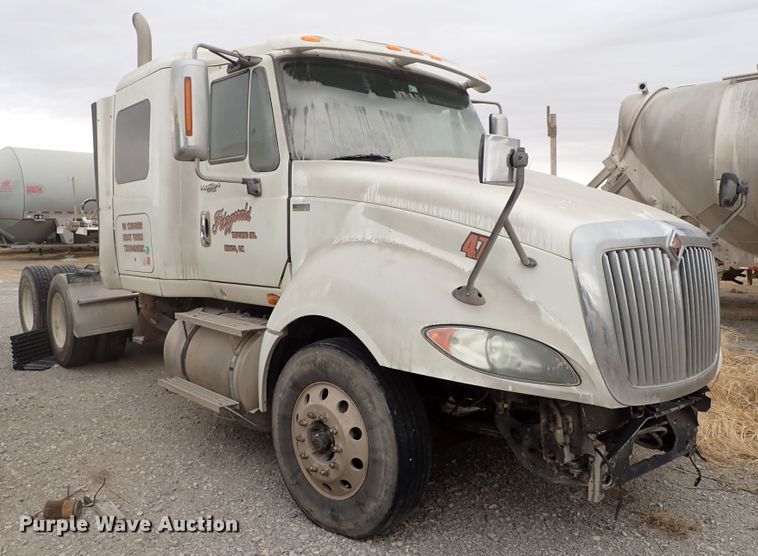 image for item IS9448 2012 International ProStar  semi truck