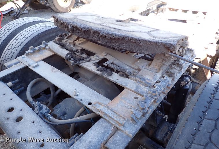 image for item IS9448 2012 International ProStar  semi truck