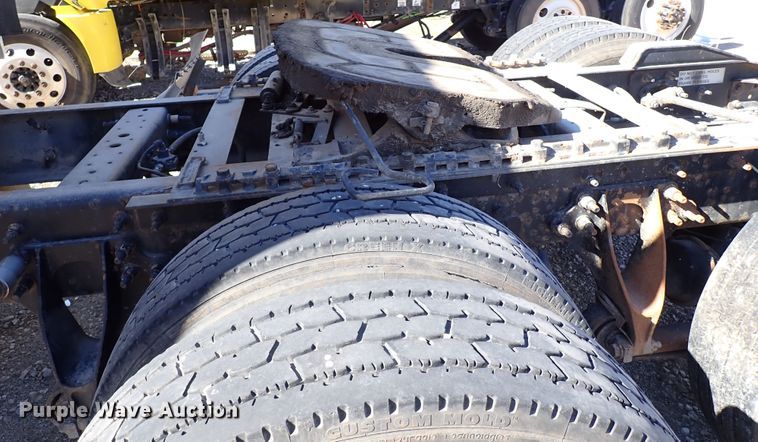 image for item IS9448 2012 International ProStar  semi truck