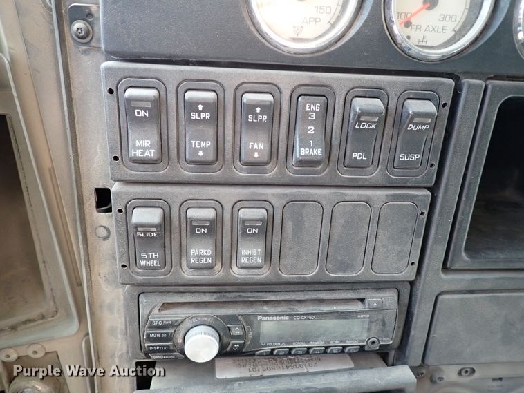 image for item IS9448 2012 International ProStar  semi truck