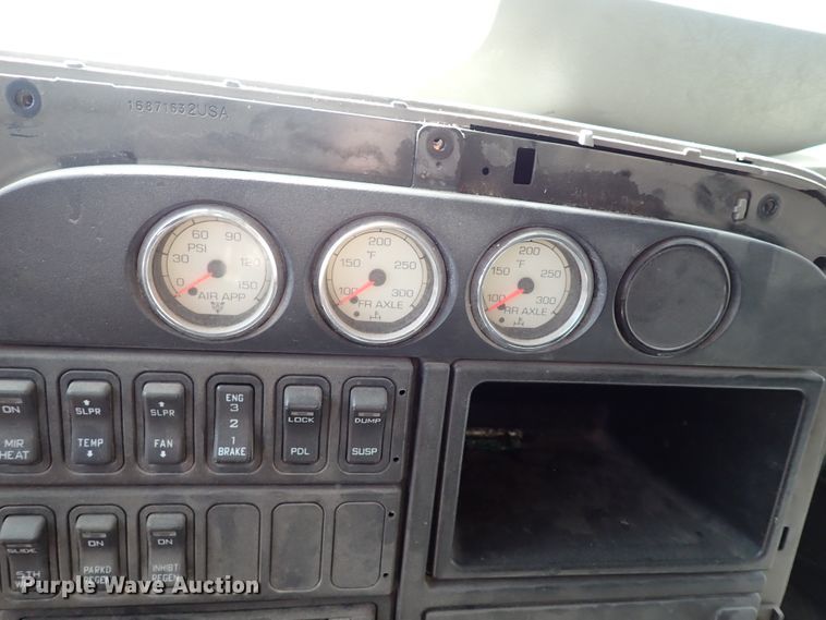 image for item IS9448 2012 International ProStar  semi truck