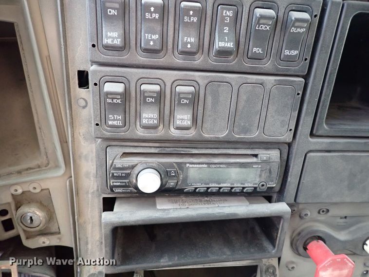 image for item IS9448 2012 International ProStar  semi truck