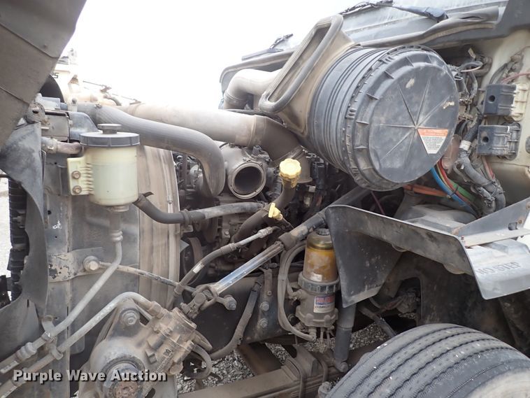 image for item IS9448 2012 International ProStar  semi truck