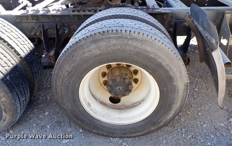 image for item IS9448 2012 International ProStar  semi truck