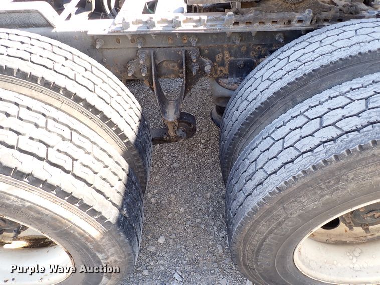 image for item IS9448 2012 International ProStar  semi truck