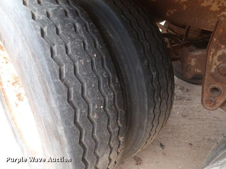 image for item IY9159 1995 Great Dane  dry van trailer