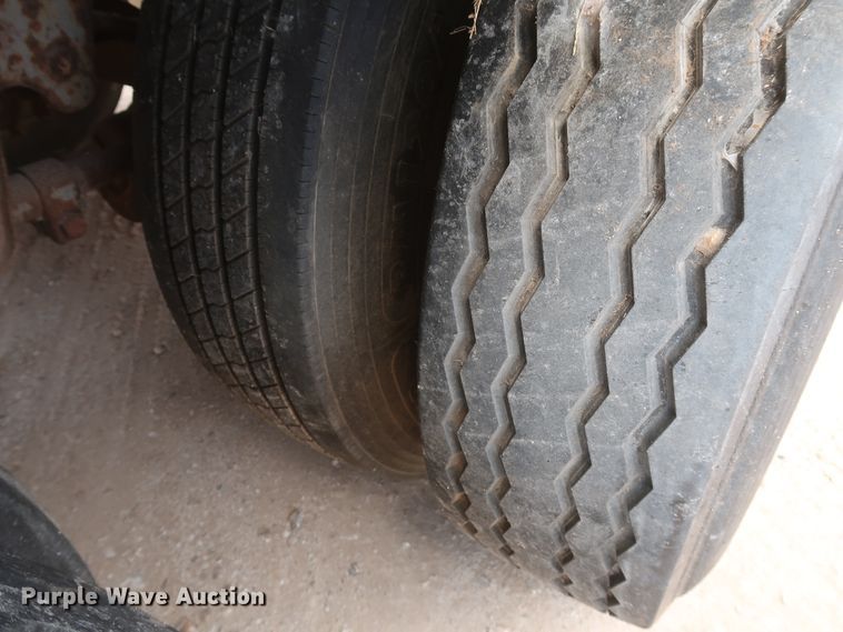 image for item IY9159 1995 Great Dane  dry van trailer