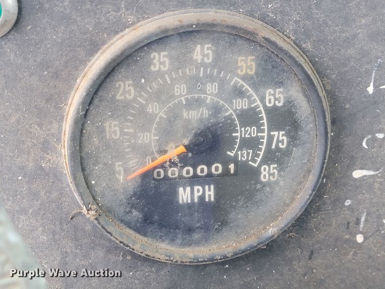 image for item JE9931 1974 International Transtar 4300  semi truck