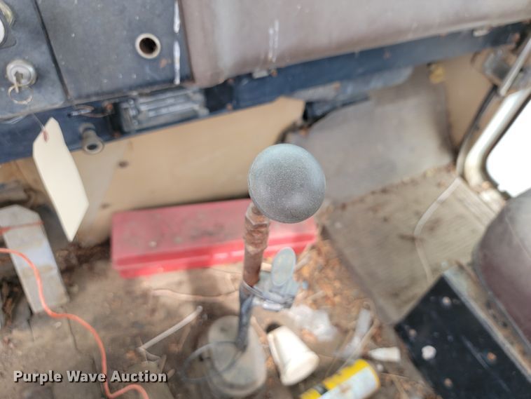 image for item JE9931 1974 International Transtar 4300  semi truck