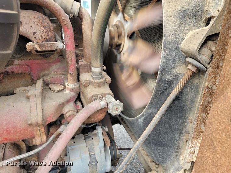 image for item JE9931 1974 International Transtar 4300  semi truck