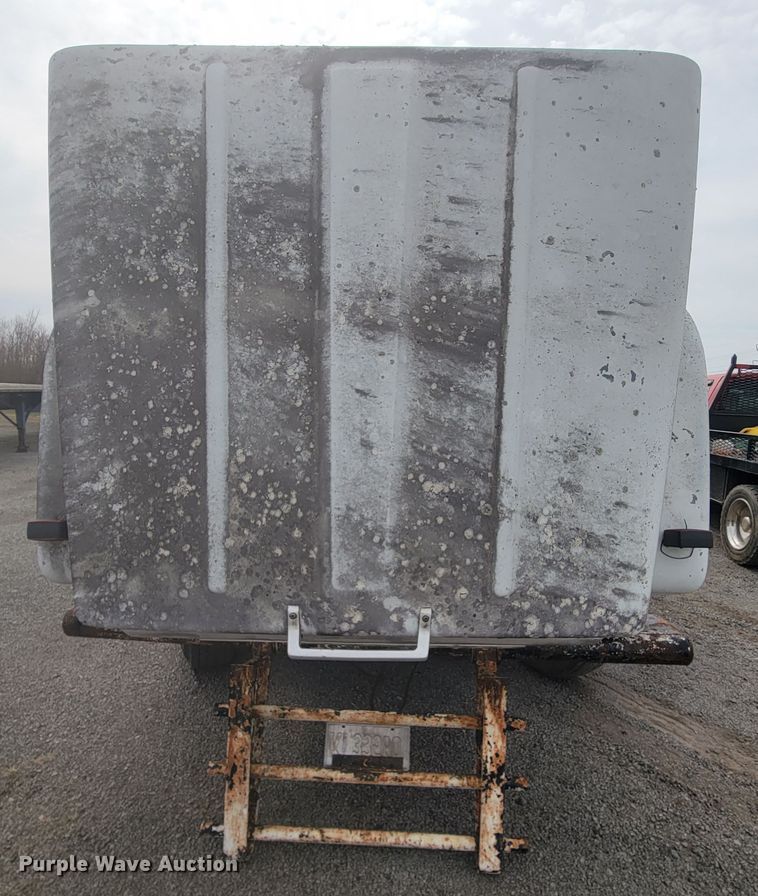 image for item JE9931 1974 International Transtar 4300  semi truck