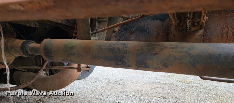 image for item JE9931 1974 International Transtar 4300  semi truck