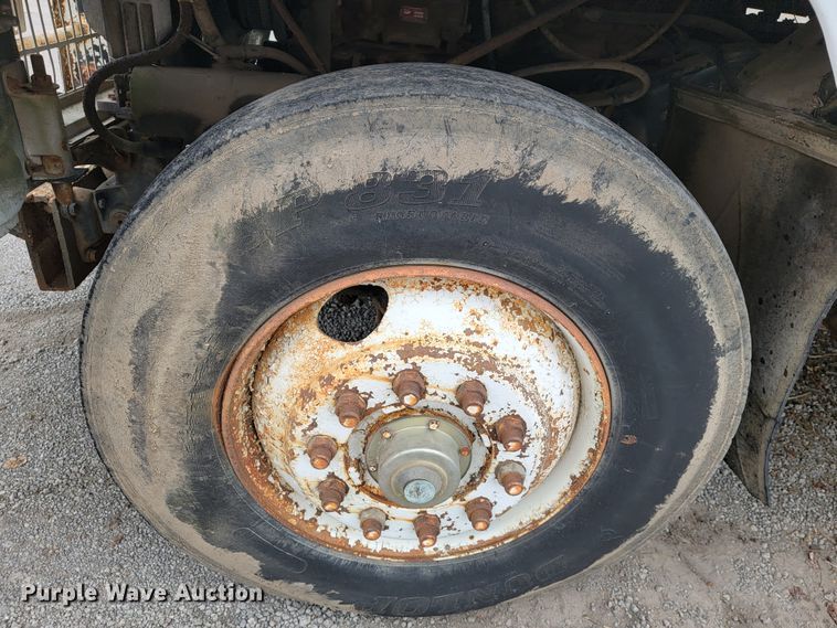 image for item JE9931 1974 International Transtar 4300  semi truck