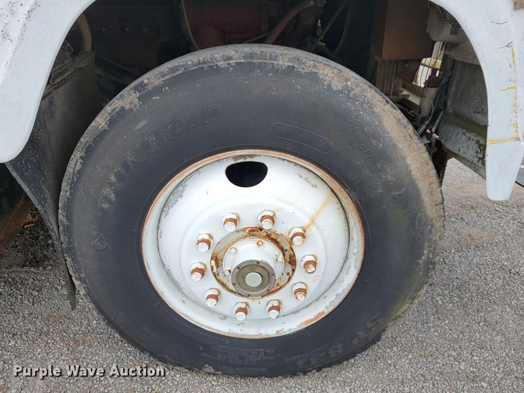 image for item JE9931 1974 International Transtar 4300  semi truck