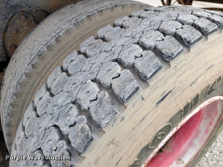 image for item JE9931 1974 International Transtar 4300  semi truck