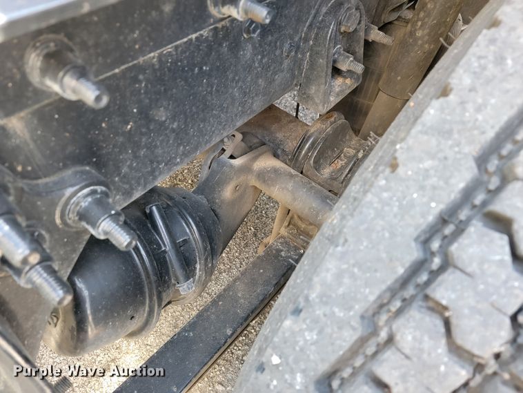 image for item JF9025 2016 International TranStar 8600  semi truck