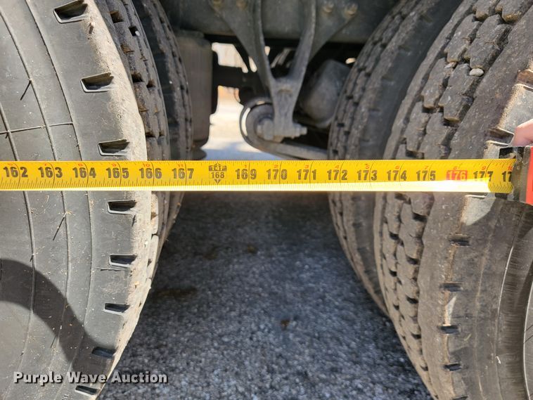 image for item JF9025 2016 International TranStar 8600  semi truck