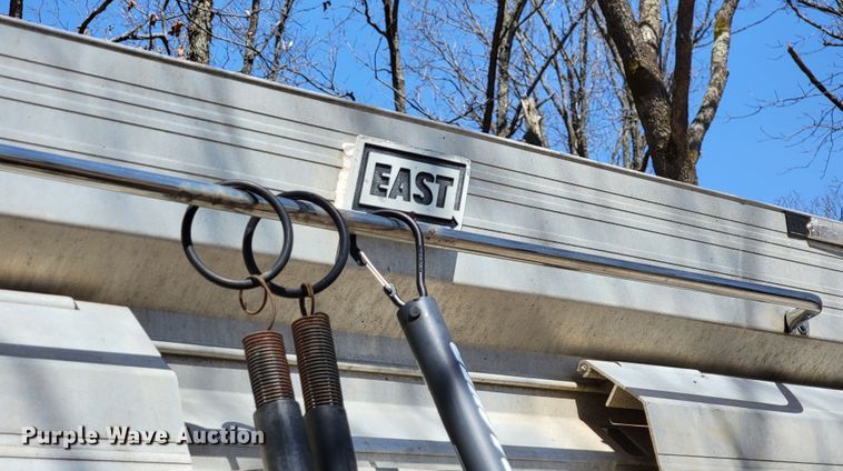 image for item JF9025 2016 International TranStar 8600  semi truck