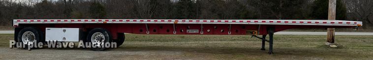 image for item JH9239 2006 Transcraft  flatbed trailer