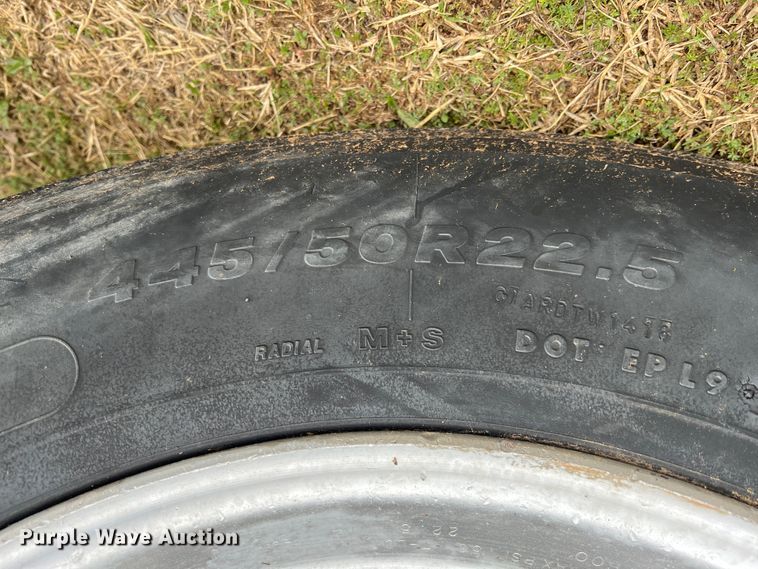 image for item JH9239 2006 Transcraft  flatbed trailer