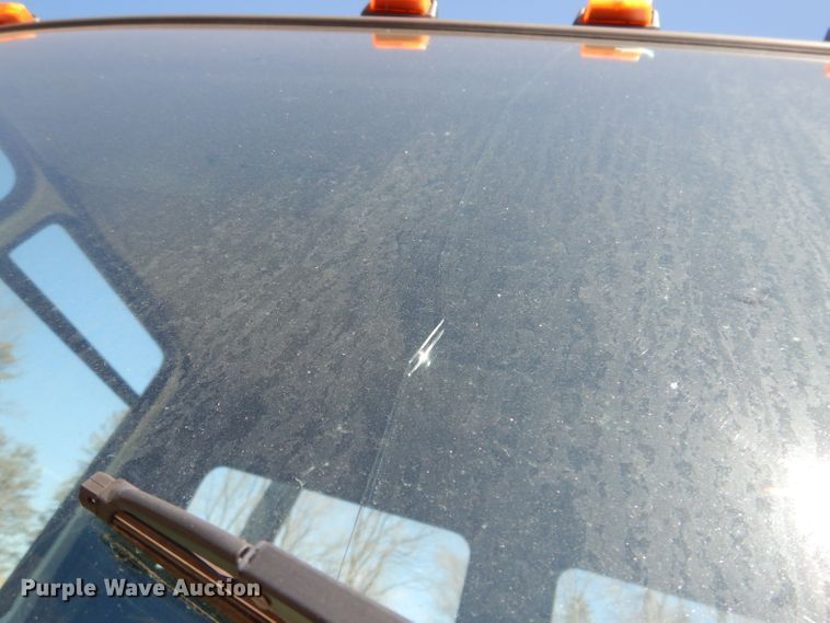 image for item JK9449 1990 Ford CF8000  truck cab and chassis