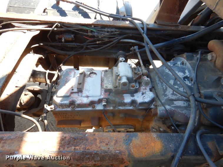 image for item JK9449 1990 Ford CF8000  truck cab and chassis