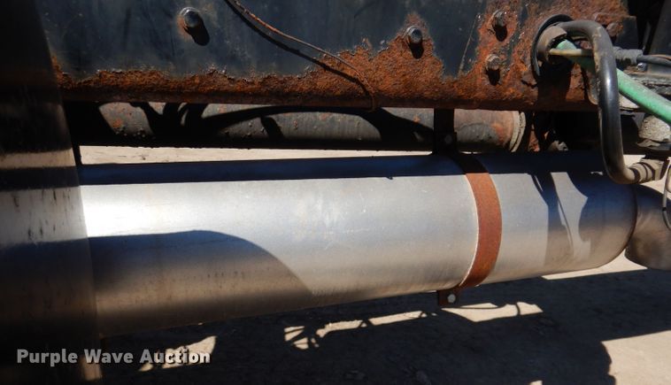 image for item JK9449 1990 Ford CF8000  truck cab and chassis