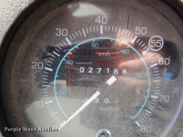 image for item JK9449 1990 Ford CF8000  truck cab and chassis