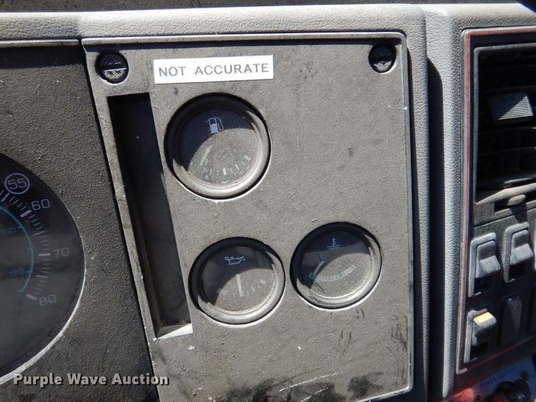 image for item JK9449 1990 Ford CF8000  truck cab and chassis