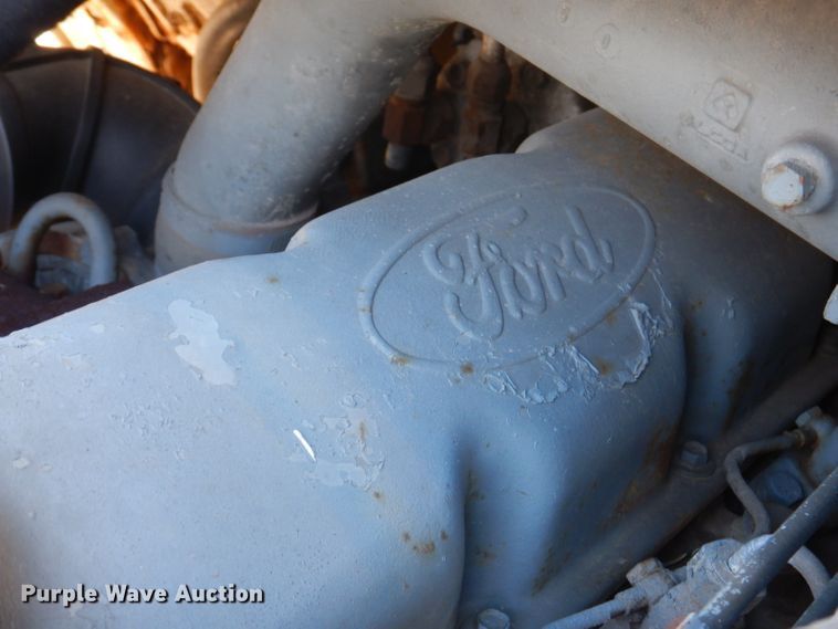 image for item JK9449 1990 Ford CF8000  truck cab and chassis