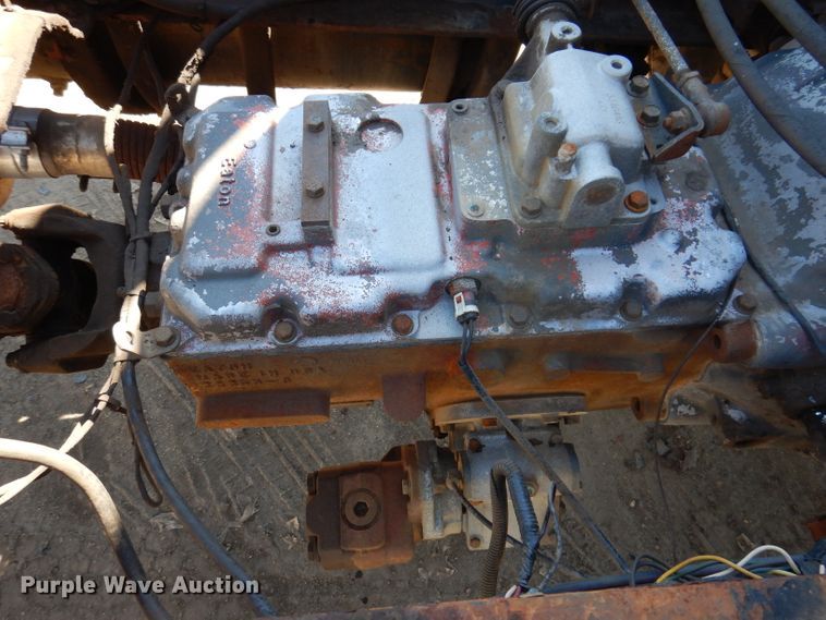 image for item JK9449 1990 Ford CF8000  truck cab and chassis