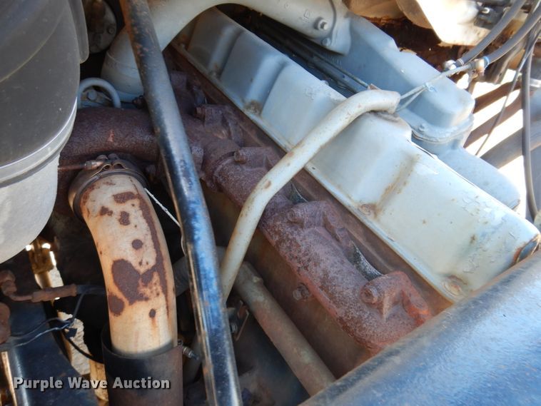 image for item JK9449 1990 Ford CF8000  truck cab and chassis