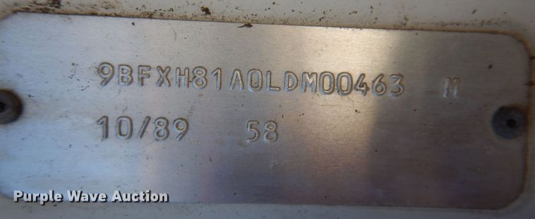 image for item JK9449 1990 Ford CF8000  truck cab and chassis