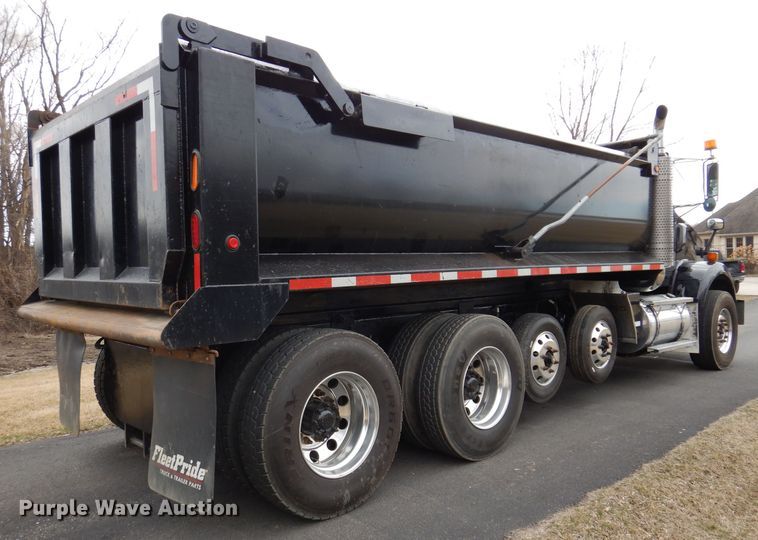 image for item JK9450 2003 Kenworth T800  dump truck