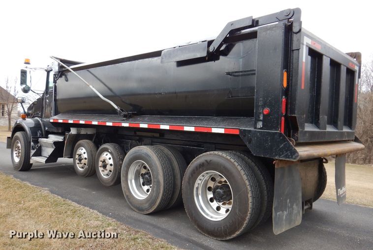 image for item JK9450 2003 Kenworth T800  dump truck