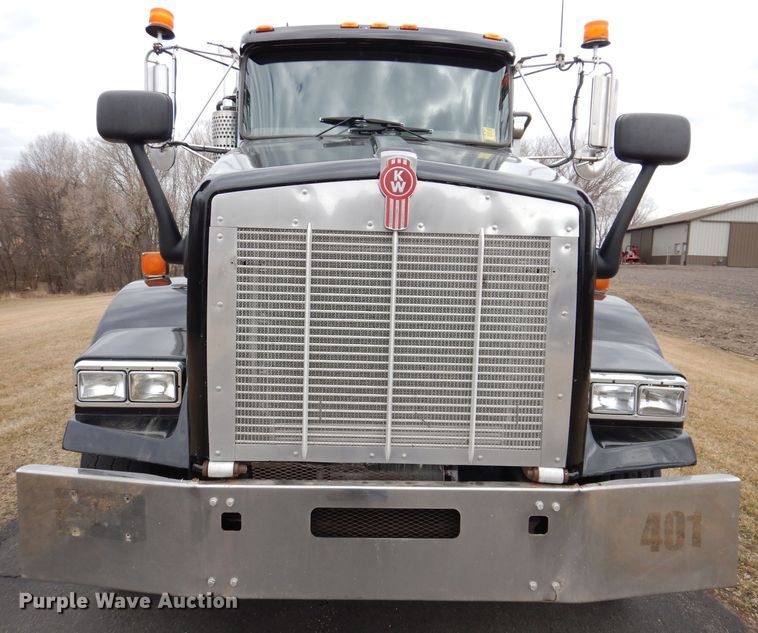 image for item JK9450 2003 Kenworth T800  dump truck
